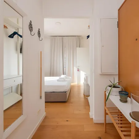 Lejlighed Isola M5 Elegance Two Minutes From The Metro Milano