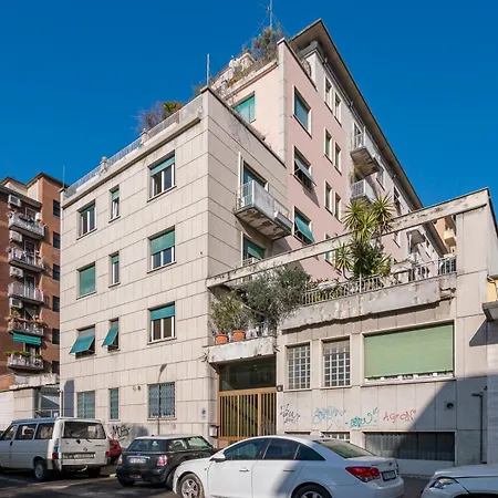 Lejlighed Isola M5 Elegance Two Minutes From The Metro *