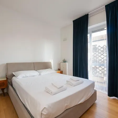 Isola M5 Elegance Two Minutes From The Metro Lejlighed Milano