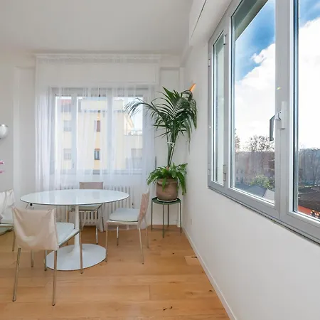 Isola M5 Elegance Two Minutes From The Metro *