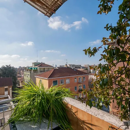 Isola M5 Elegance Two Minutes From The Metro *