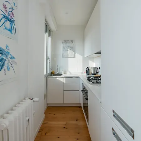 Isola M5 Elegance Two Minutes From The Metro Lejlighed *